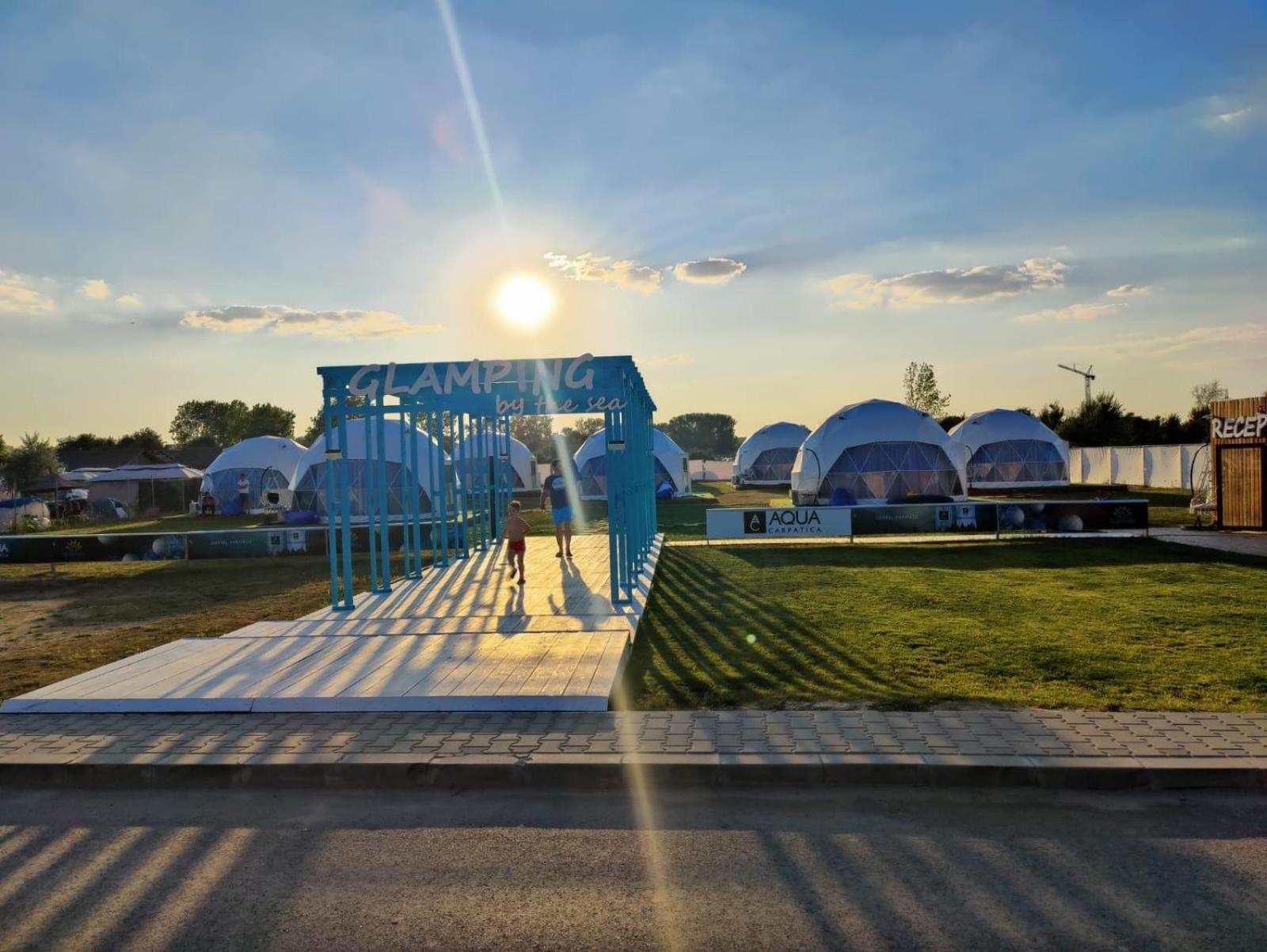 Hotel Glamping By The Sea Năvodari Exterior foto