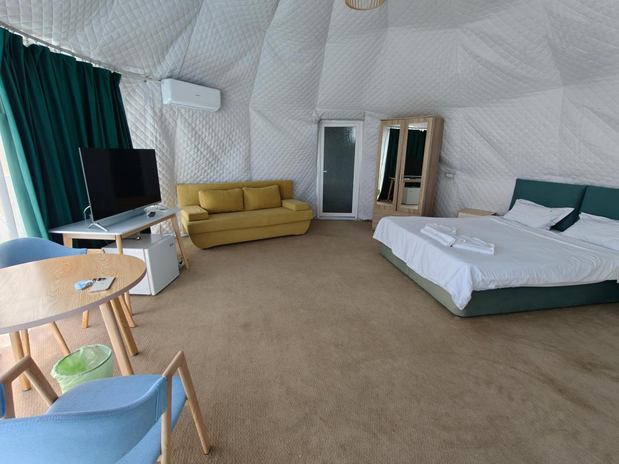 Hotel Glamping By The Sea Năvodari Exterior foto